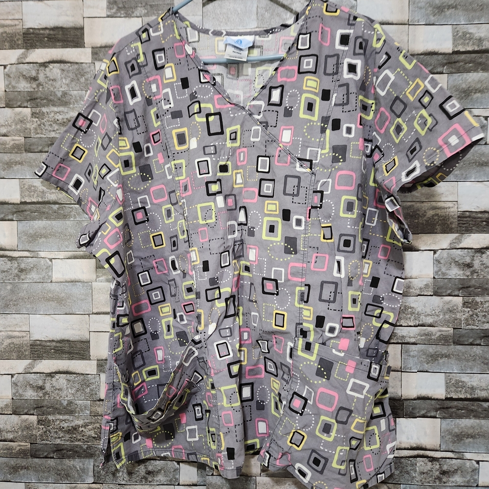 Smart Scrubs Geometric Print Top - Gray, Pink, Green